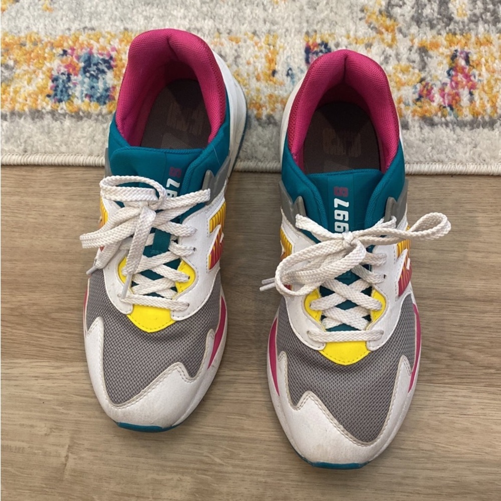 Women’s New Balance shoes size 8.5.